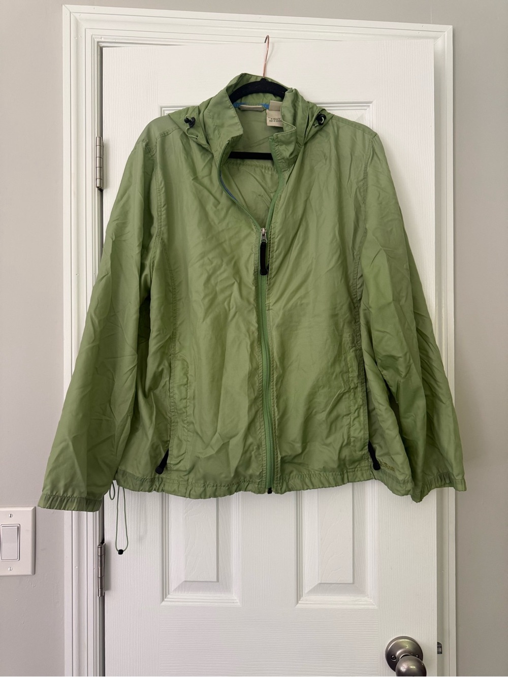 Vintage L.L.Bean Women’s 1X Green & Blue Nylon Hooded Windbreaker